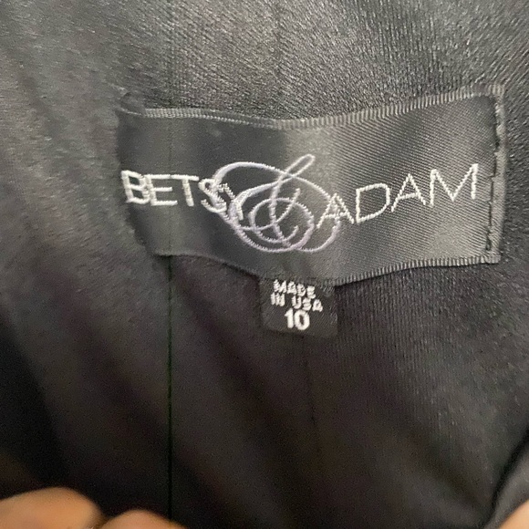 Dress - Picture 4 of 6